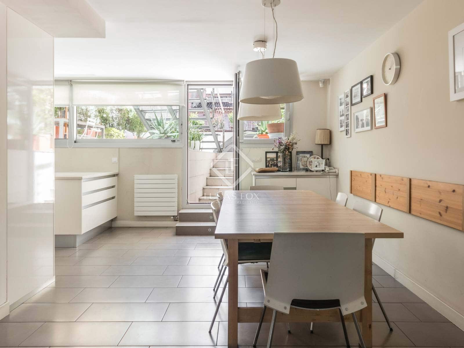 Chalet de 8 habitaciones en Barcelona ciudad en venta con piscina garaje - 2.395.000 € (Ref: 7396578)