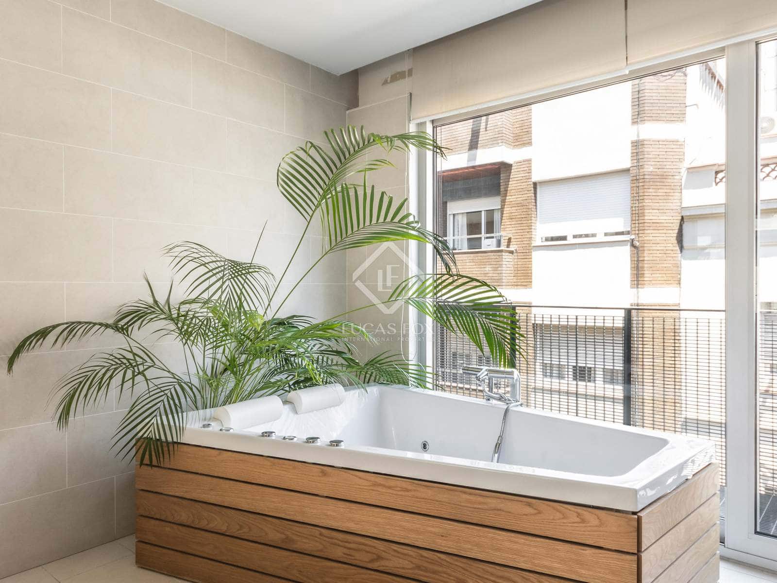 Chalet de 8 habitaciones en Barcelona ciudad en venta con piscina garaje - 2.395.000 € (Ref: 7396578)