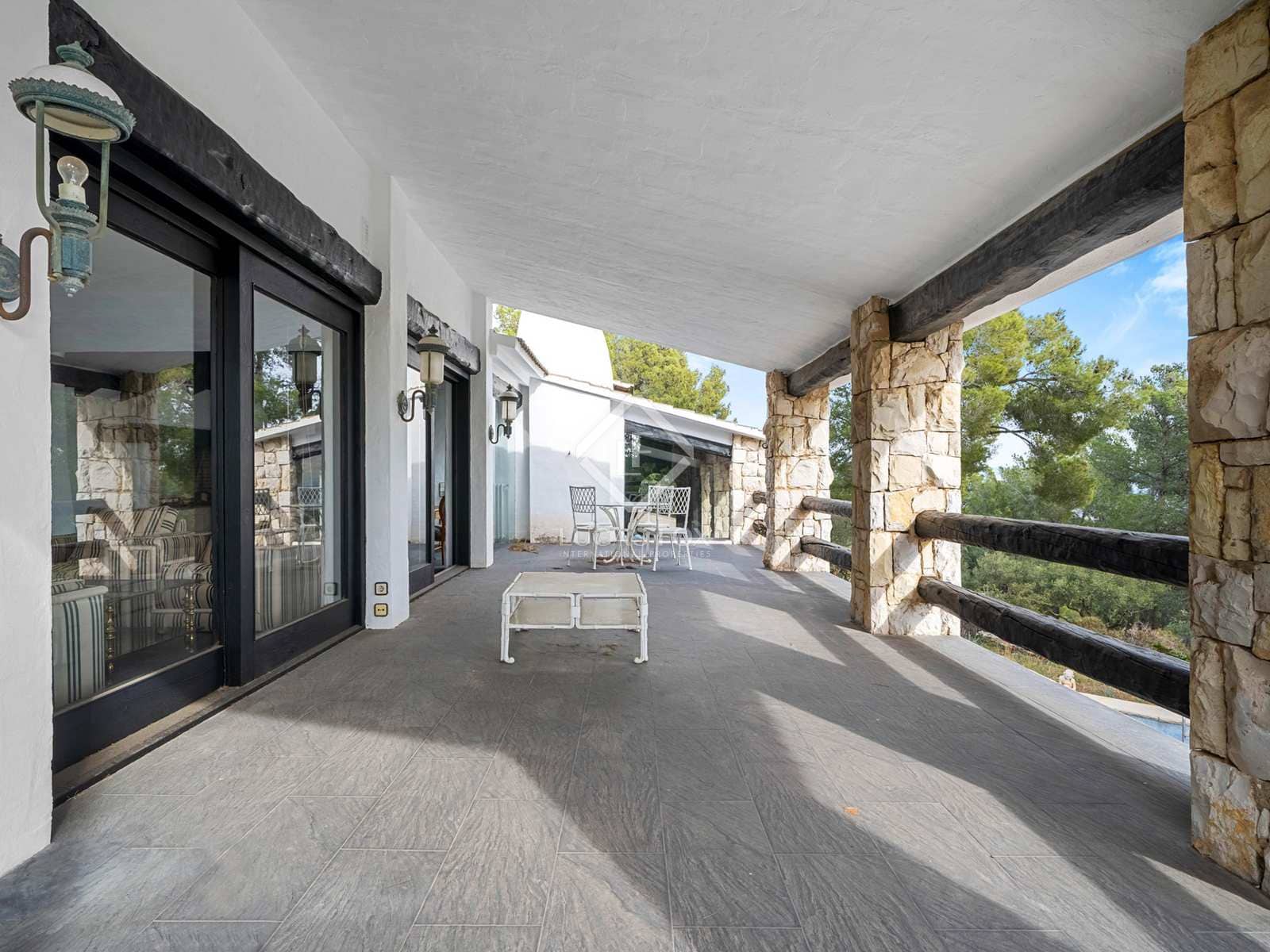 5 soveværelse Villa til salg i L'Albiol med swimmingpool garage - € 895.000 (Ref: 7399738)