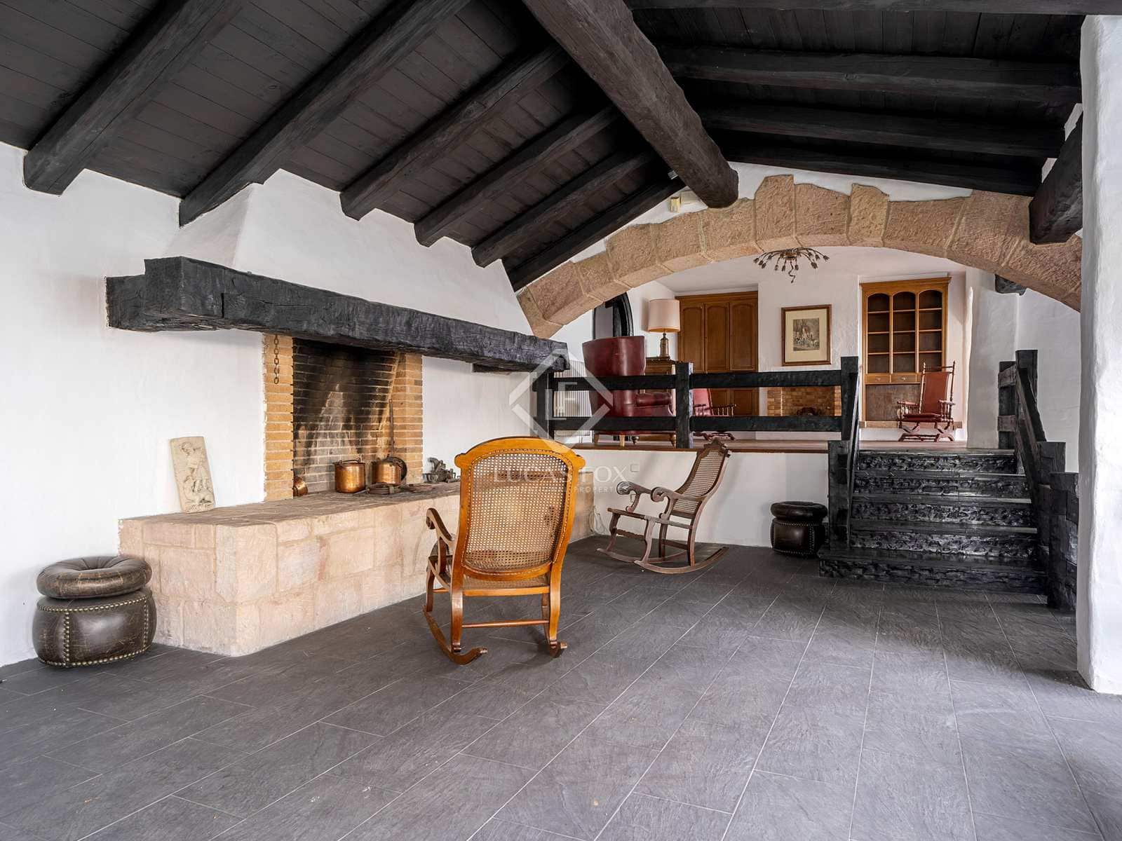 5 soveværelse Villa til salg i L'Albiol med swimmingpool garage - € 895.000 (Ref: 7399738)