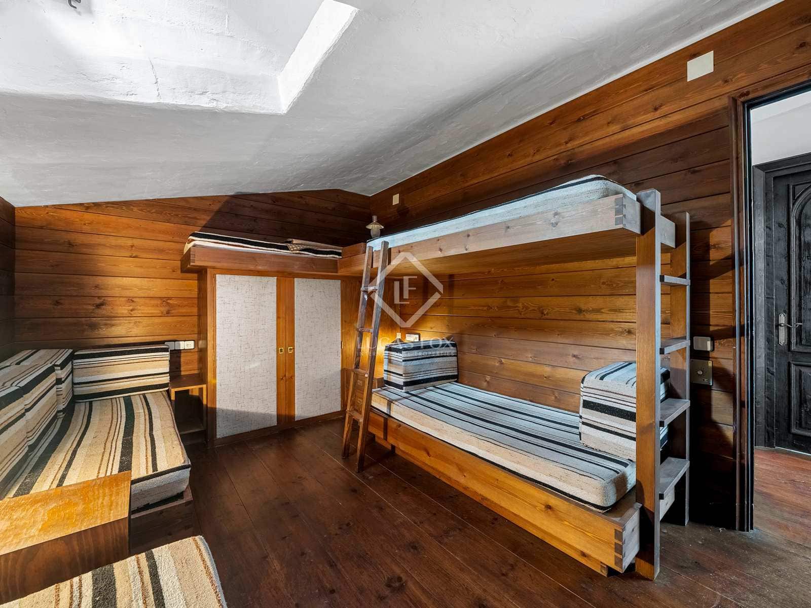 5 soveværelse Villa til salg i L'Albiol med swimmingpool garage - € 895.000 (Ref: 7399738)