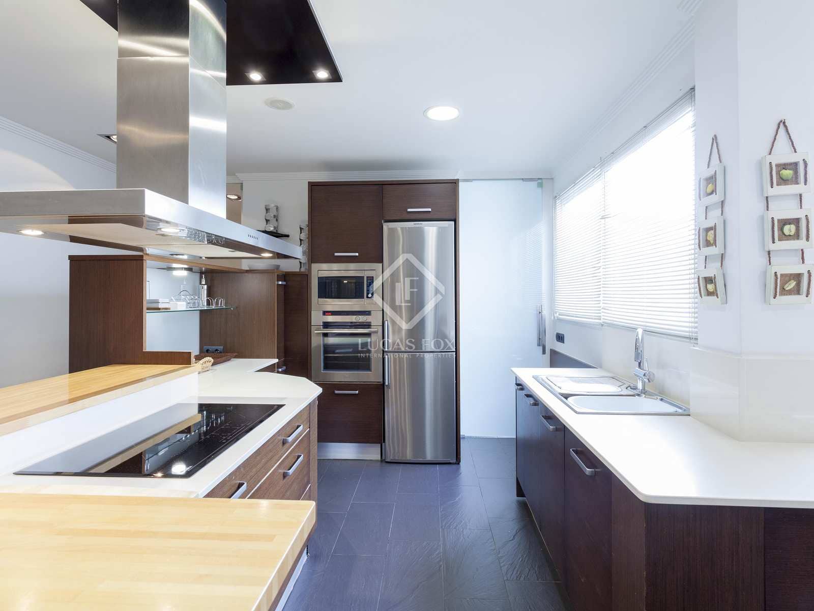 5 sypialnia Apartament do wynajęcia w Miasto Walencja z garażem - 3 700 € (Ref: 7402129)