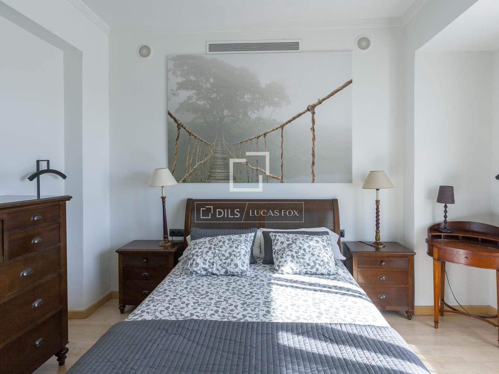 5 sypialnia Apartament do wynajęcia w Miasto Walencja z garażem - 3 700 € (Ref: 7402129)