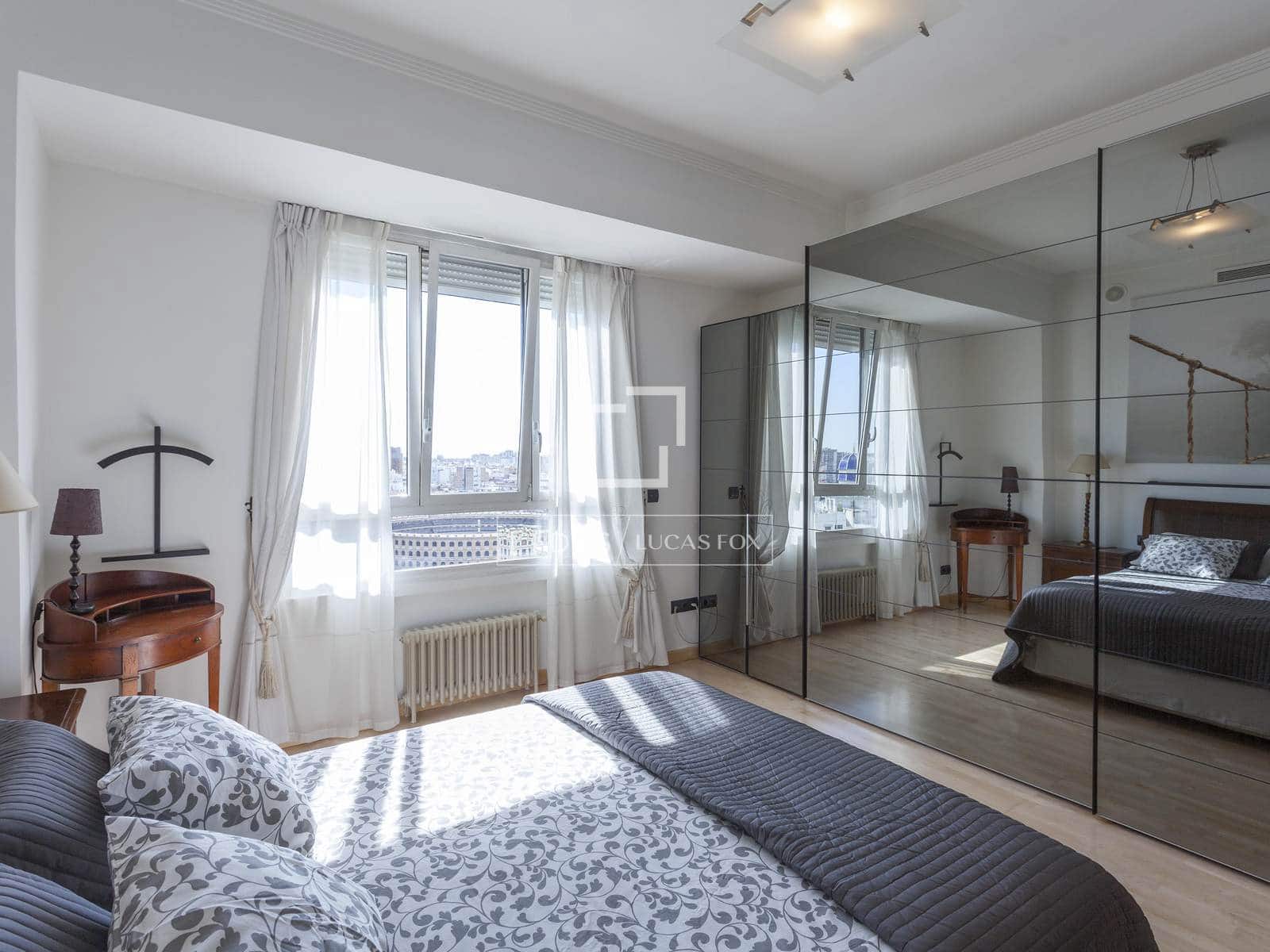 5 sypialnia Apartament do wynajęcia w Miasto Walencja z garażem - 3 700 € (Ref: 7402129)