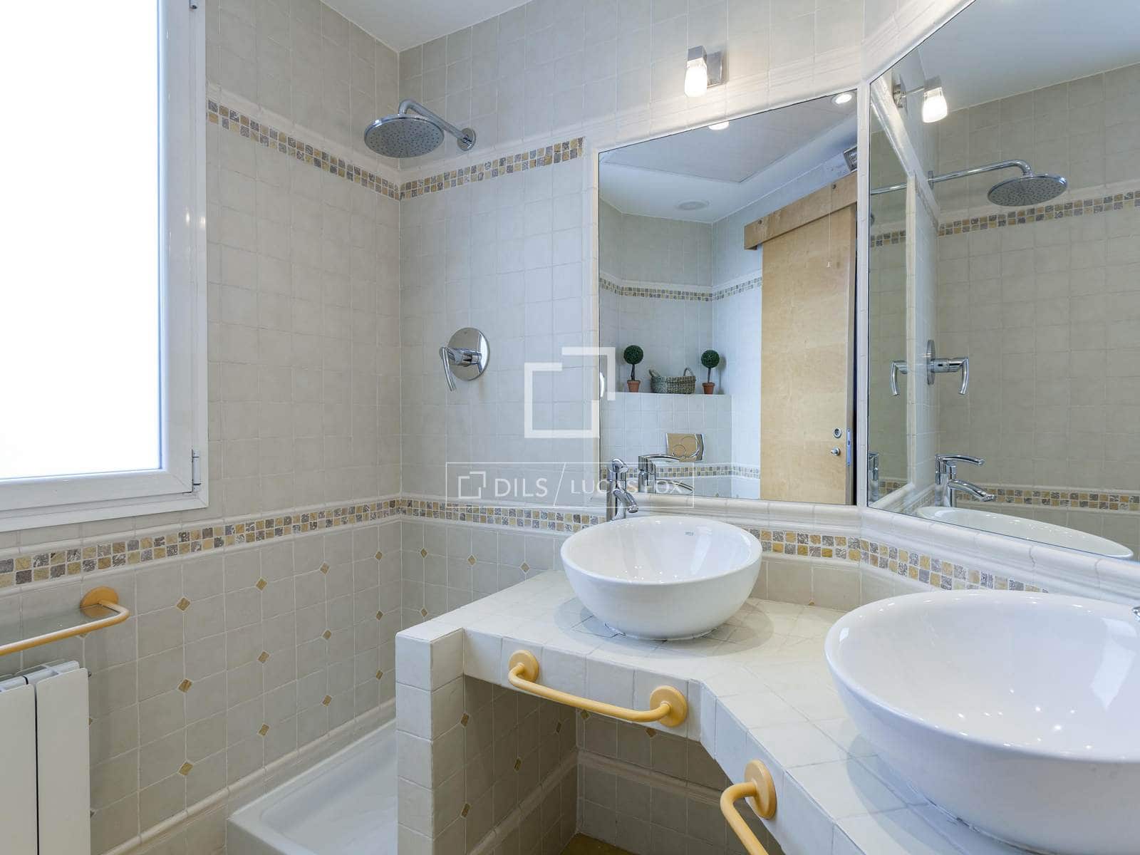 5 sypialnia Apartament do wynajęcia w Miasto Walencja z garażem - 3 700 € (Ref: 7402129)