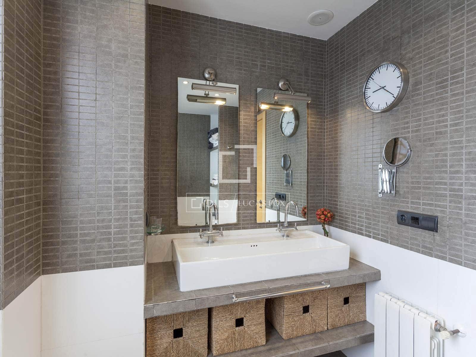 5 sypialnia Apartament do wynajęcia w Miasto Walencja z garażem - 3 700 € (Ref: 7402129)