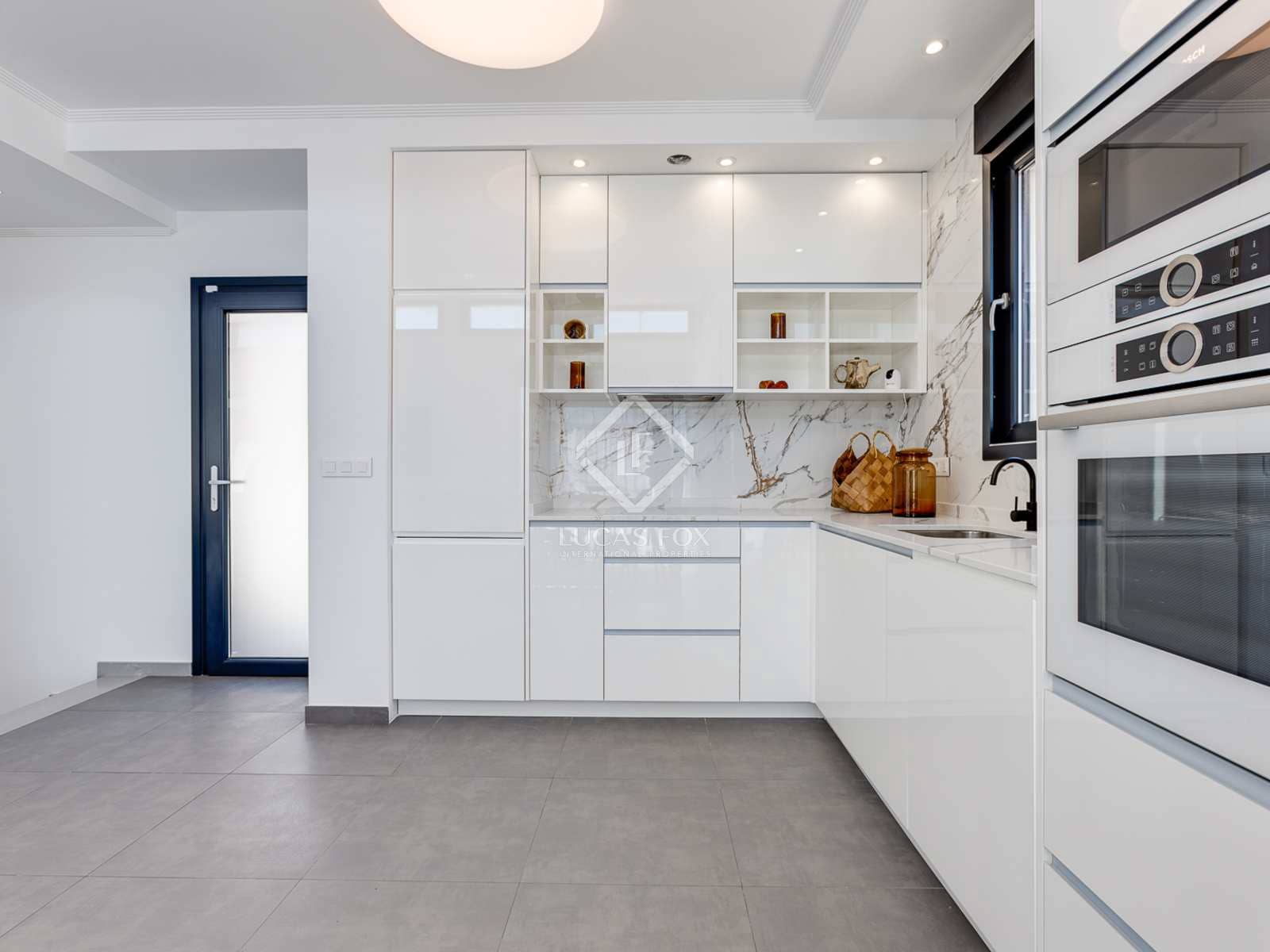 4 soverom Villa til salgs i La Mata med svømmebasseng garasje - € 940 000 (Ref: 7405125)