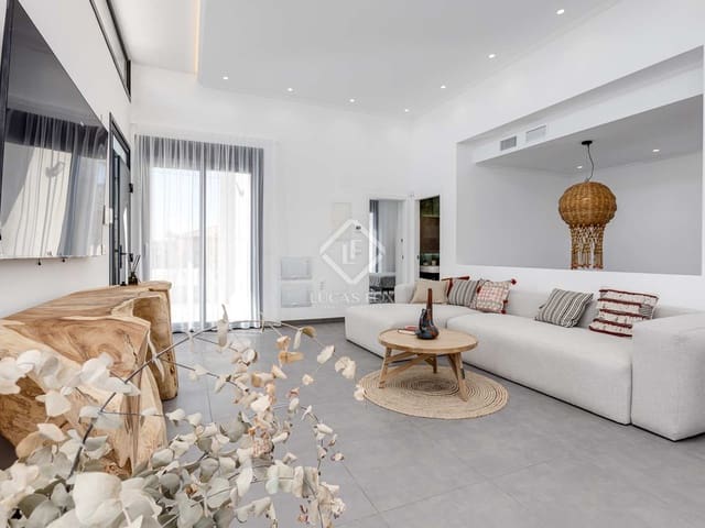 4 soverom Villa til salgs i La Mata, Torrevieja med svømmebasseng garasje - € 940 000 (Ref: 7405125)