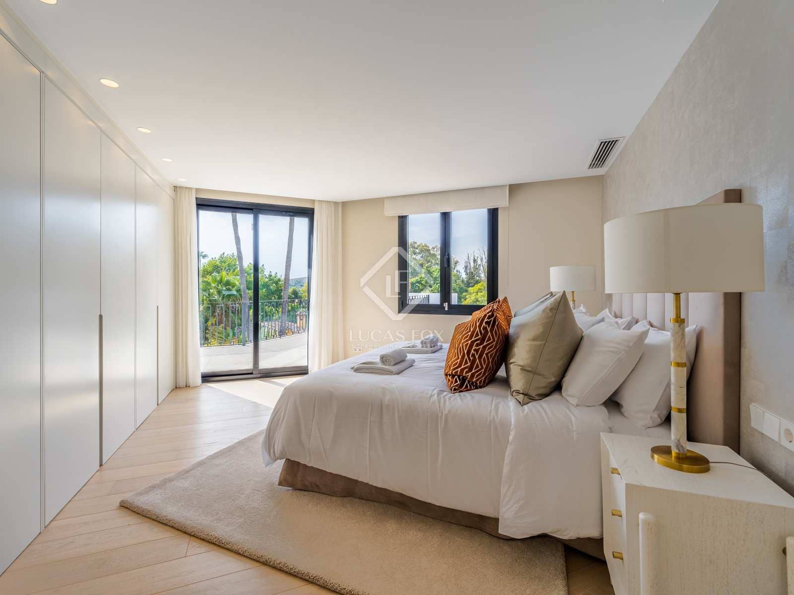 5 Zimmer Villa zu verkaufen in New Golden Mile mit Pool Garage - 2.650.000 € (Ref: 7407132)