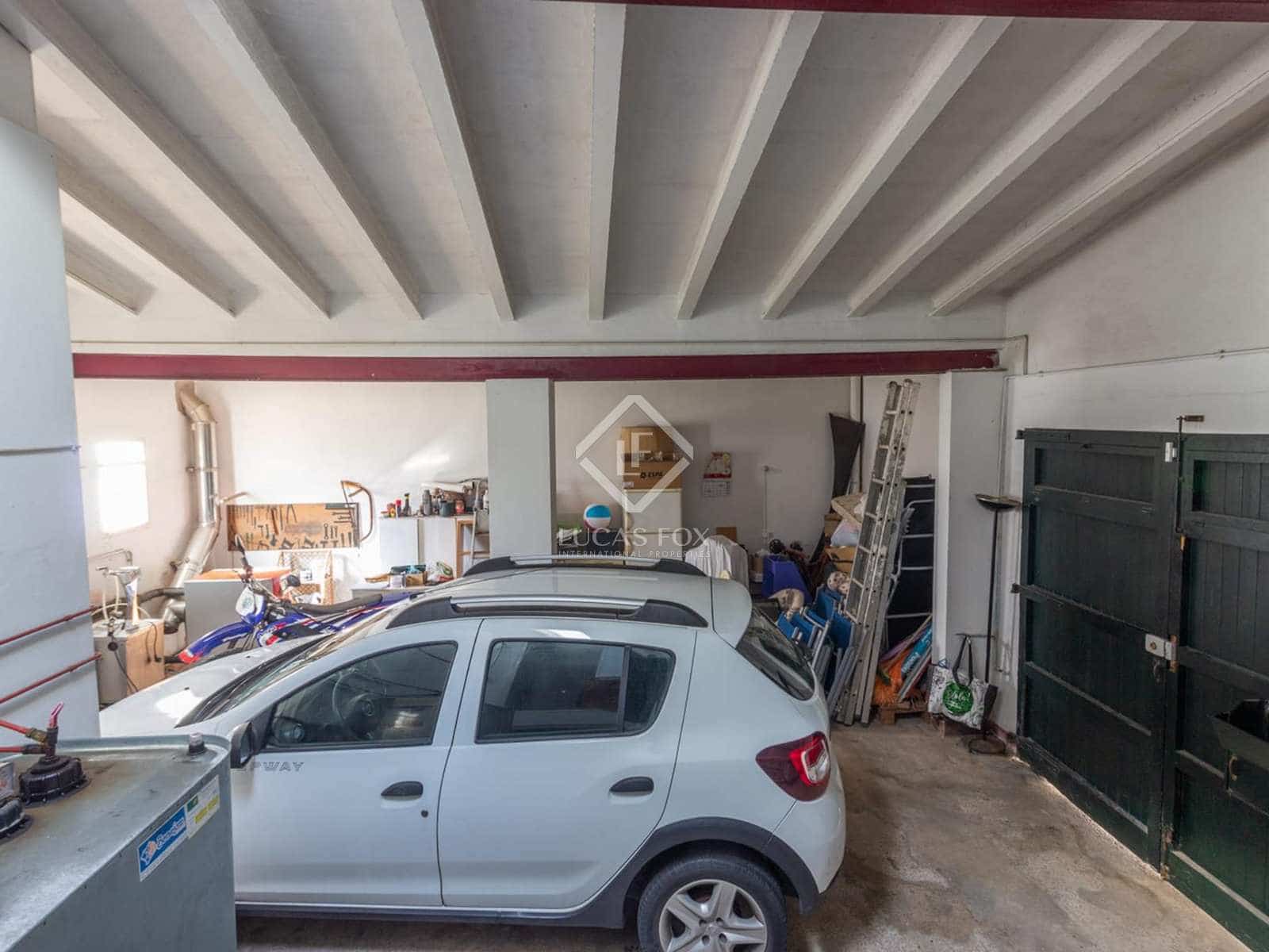 5 slaapkamer Villa te koop in Ciutadella de Menorca met garage - € 860.000 (Ref: 7409693)