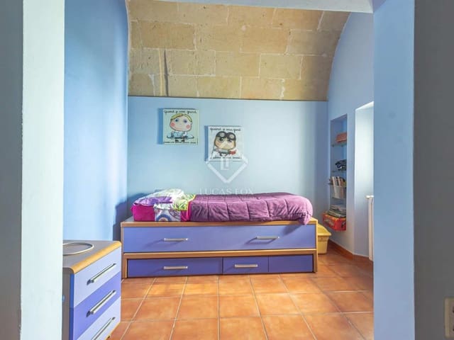 5 slaapkamer Villa te koop in Ciutadella de Menorca met garage - € 860.000 (Ref: 7409693)