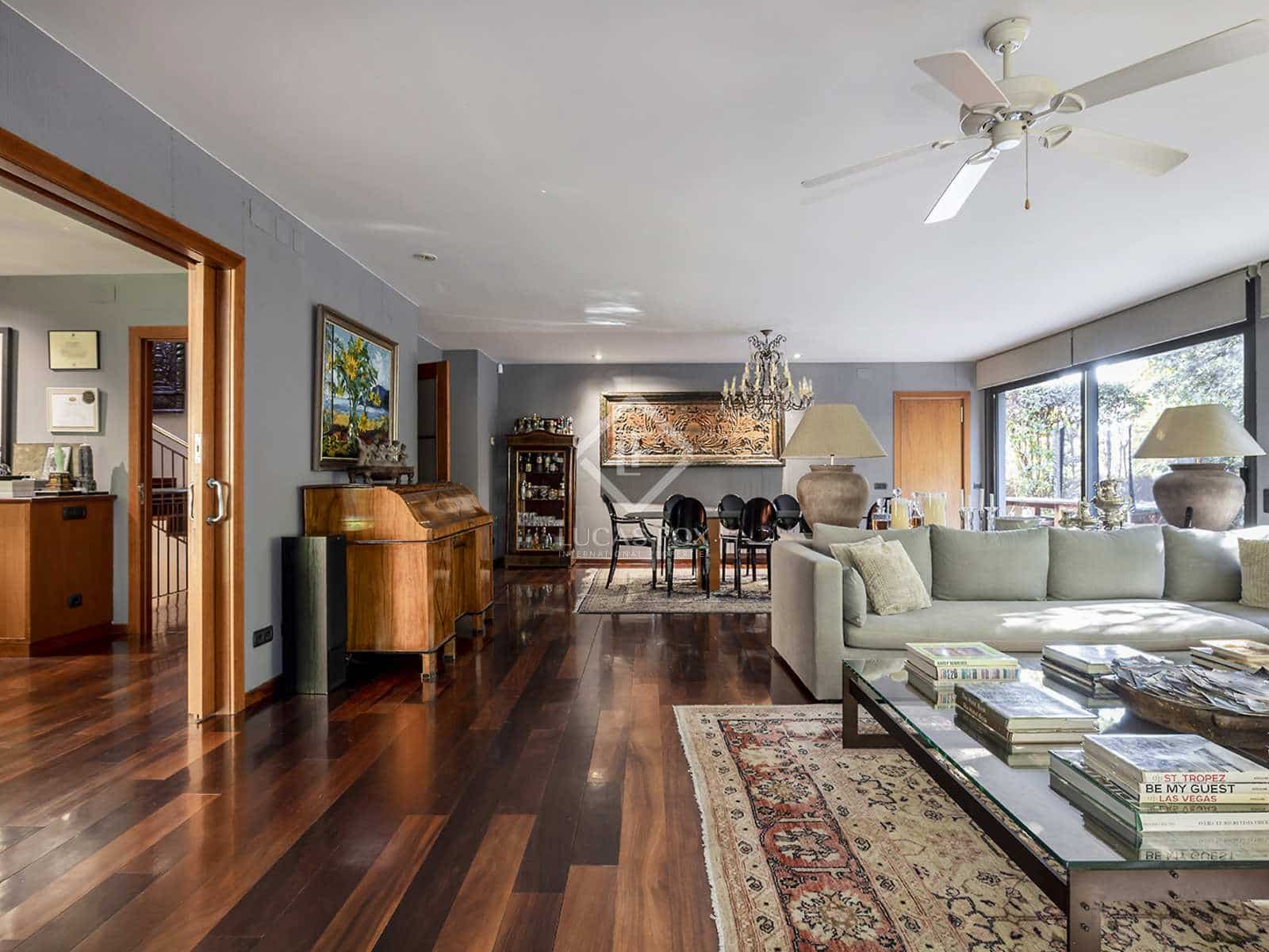 5 sypialnia Willa na sprzedaż w Miasto Barcelona z basenem garażem - 3 395 000 € (Ref: 7411659)