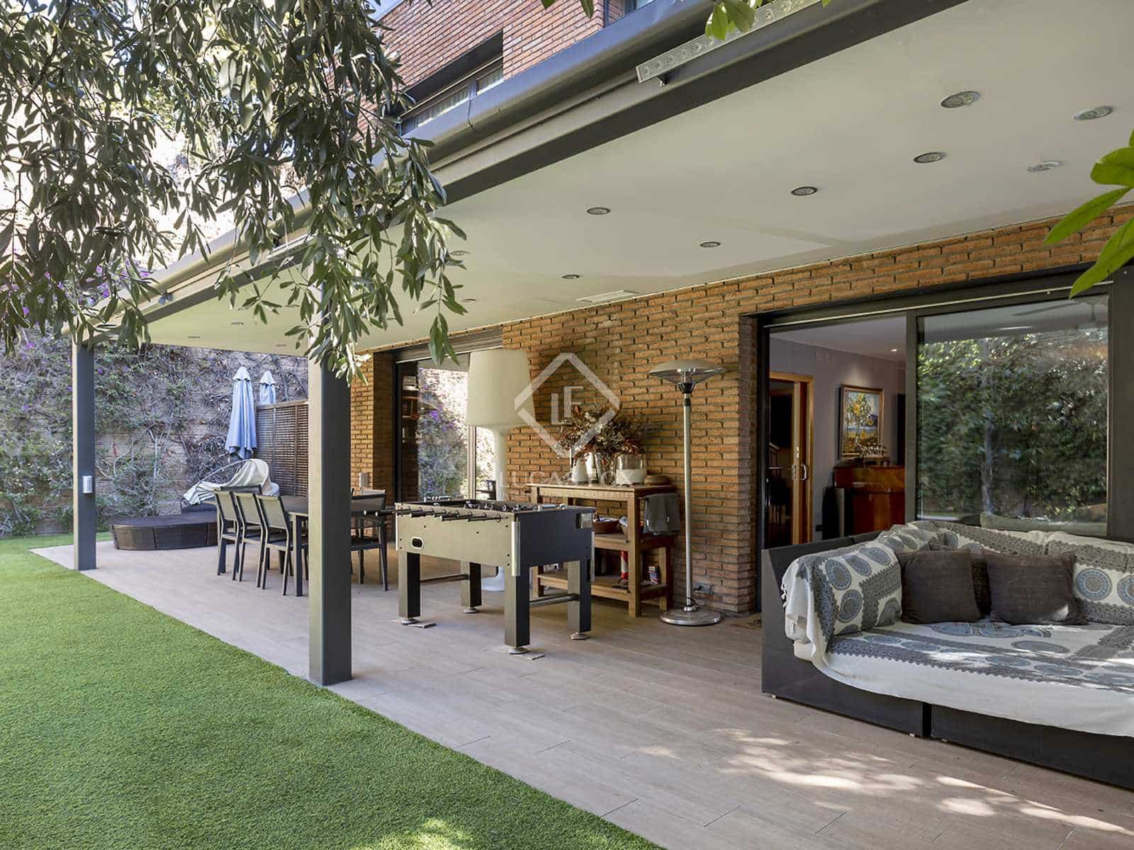 5 sypialnia Willa na sprzedaż w Miasto Barcelona z basenem garażem - 3 395 000 € (Ref: 7411659)