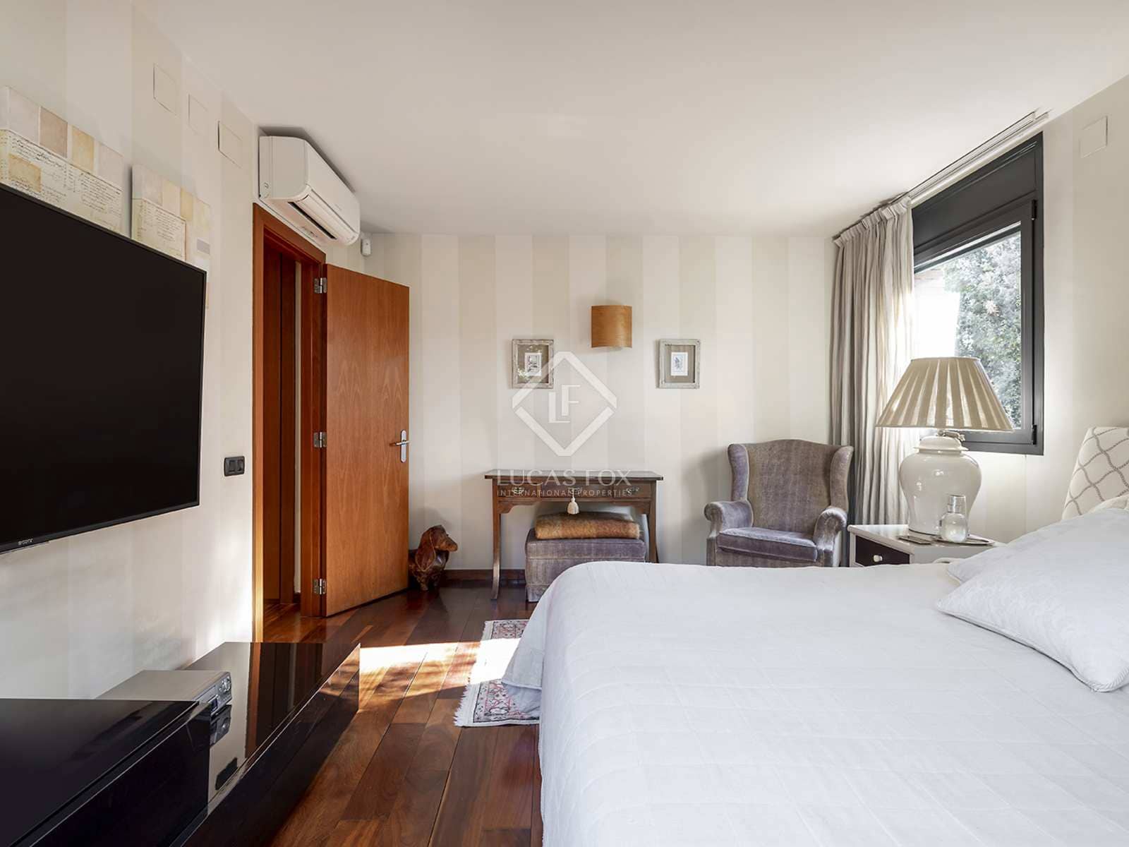 5 sypialnia Willa na sprzedaż w Miasto Barcelona z basenem garażem - 3 395 000 € (Ref: 7411659)