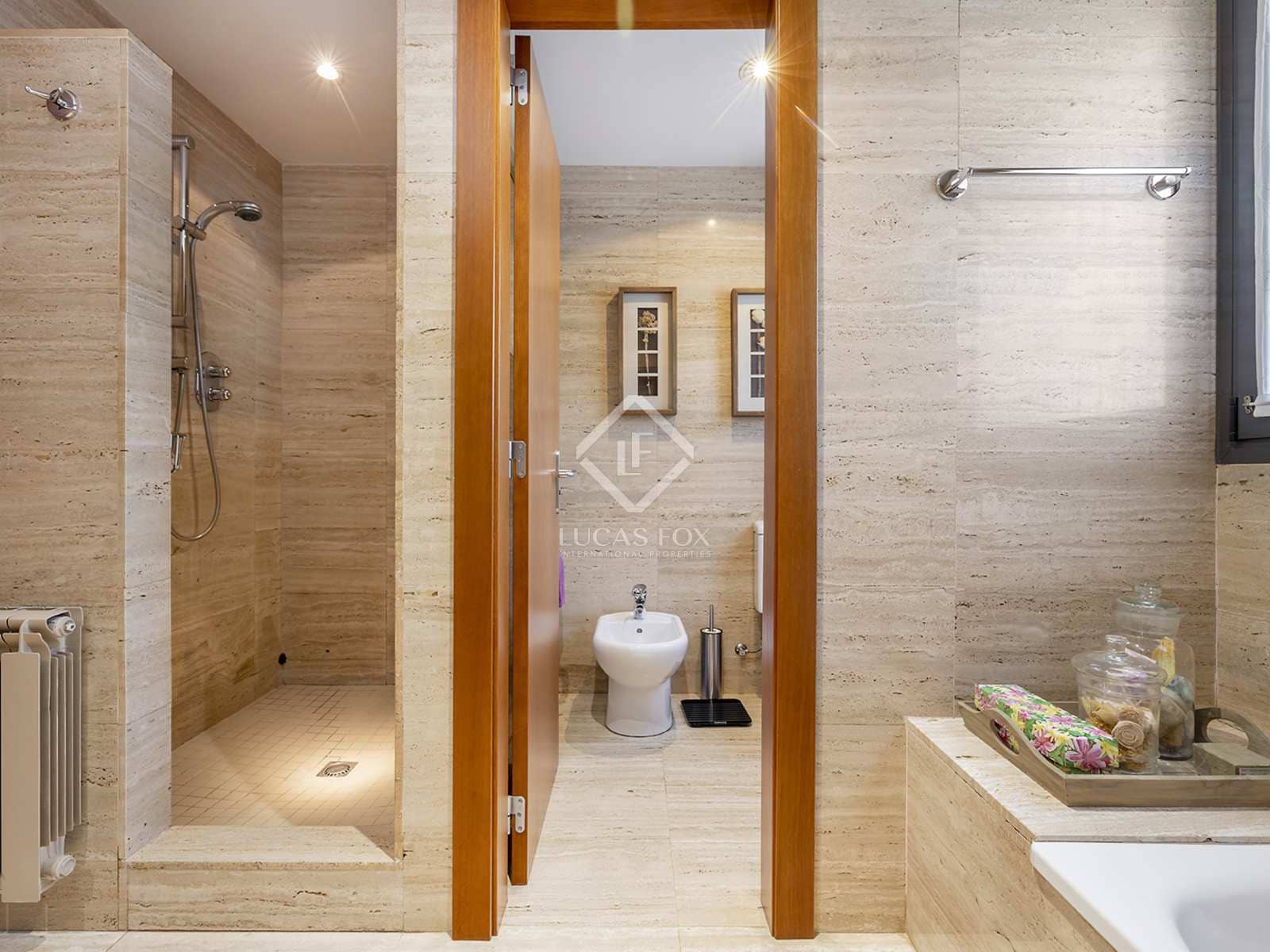 5 sypialnia Willa na sprzedaż w Miasto Barcelona z basenem garażem - 3 395 000 € (Ref: 7411659)