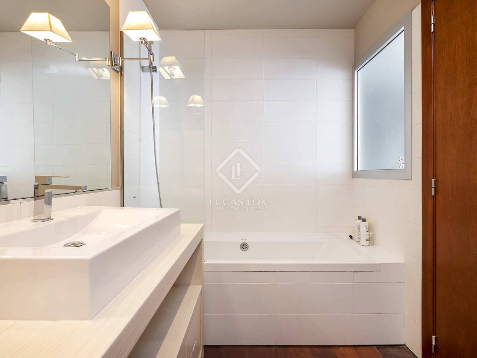 5 sypialnia Willa na sprzedaż w Miasto Barcelona z basenem garażem - 3 395 000 € (Ref: 7411659)