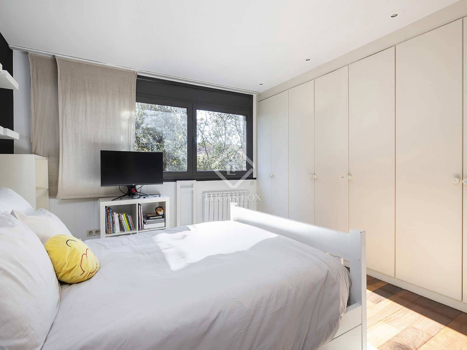 5 sypialnia Willa na sprzedaż w Miasto Barcelona z basenem garażem - 3 395 000 € (Ref: 7411659)