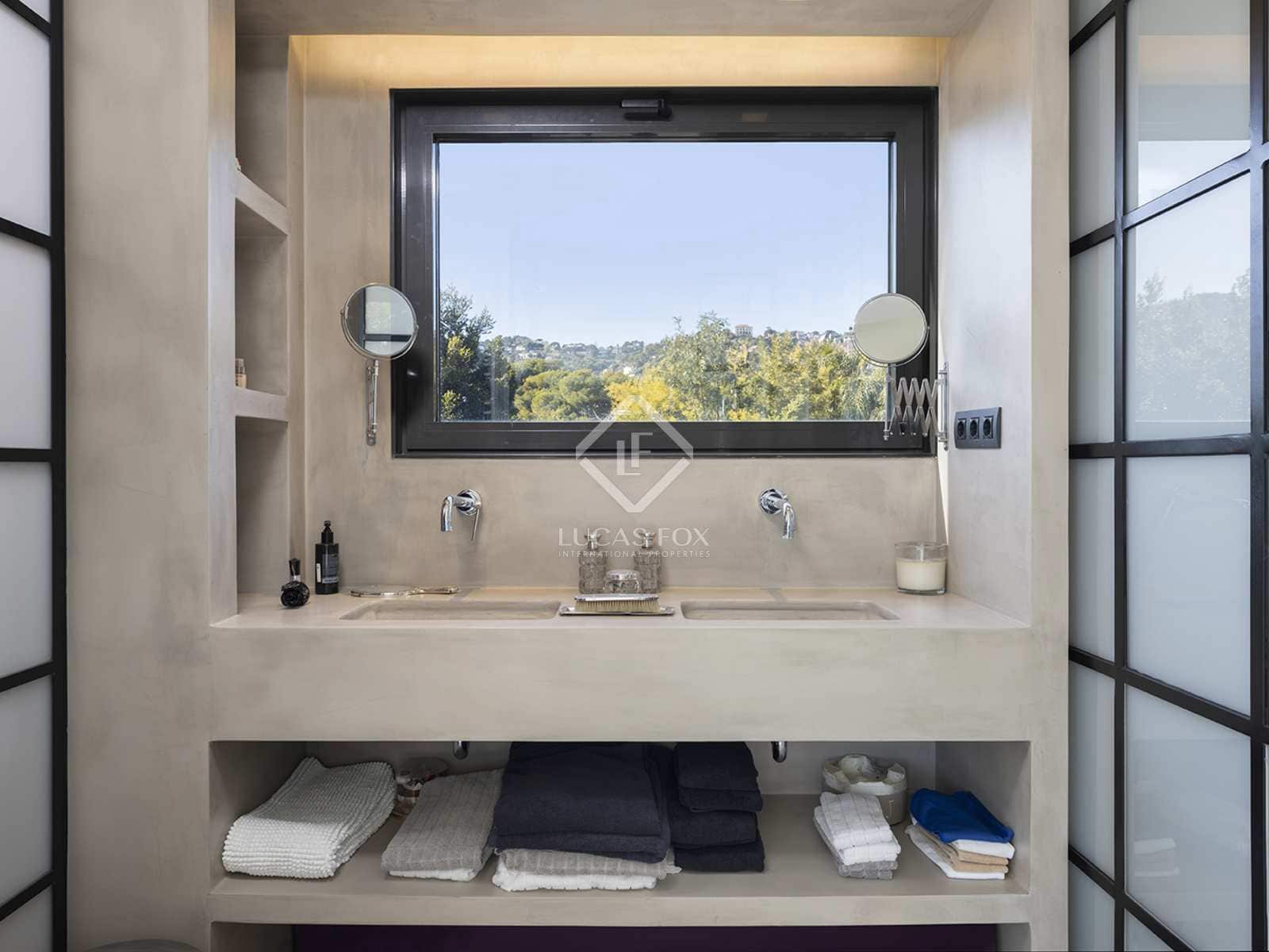 5 sypialnia Willa na sprzedaż w Miasto Barcelona z basenem garażem - 3 395 000 € (Ref: 7411659)