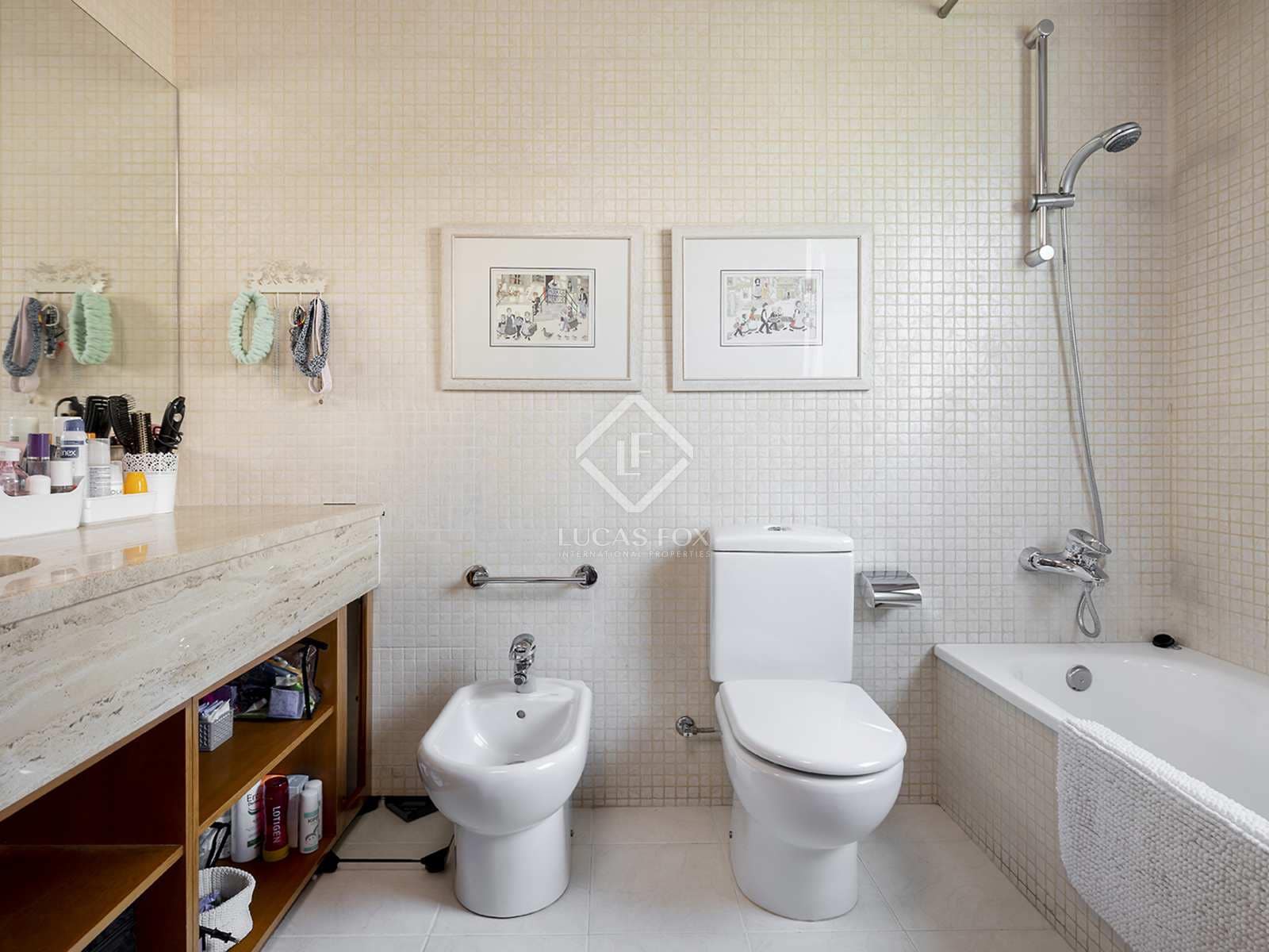 5 sypialnia Willa na sprzedaż w Miasto Barcelona z basenem garażem - 3 395 000 € (Ref: 7411659)