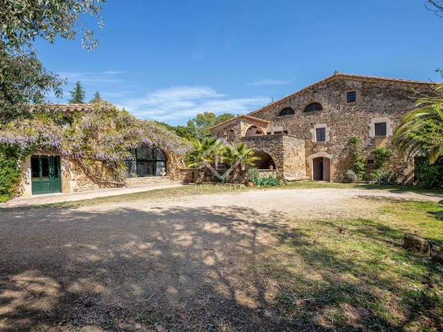10 Zimmer Finca/Landgut zu verkaufen in Sant Martí Vell mit Pool Garage - 2.000.000 € (Ref: 7418023)