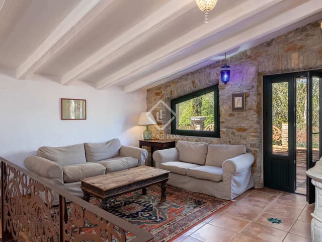10 Zimmer Finca/Landgut zu verkaufen in Sant Martí Vell mit Pool Garage - 2.000.000 € (Ref: 7418023)