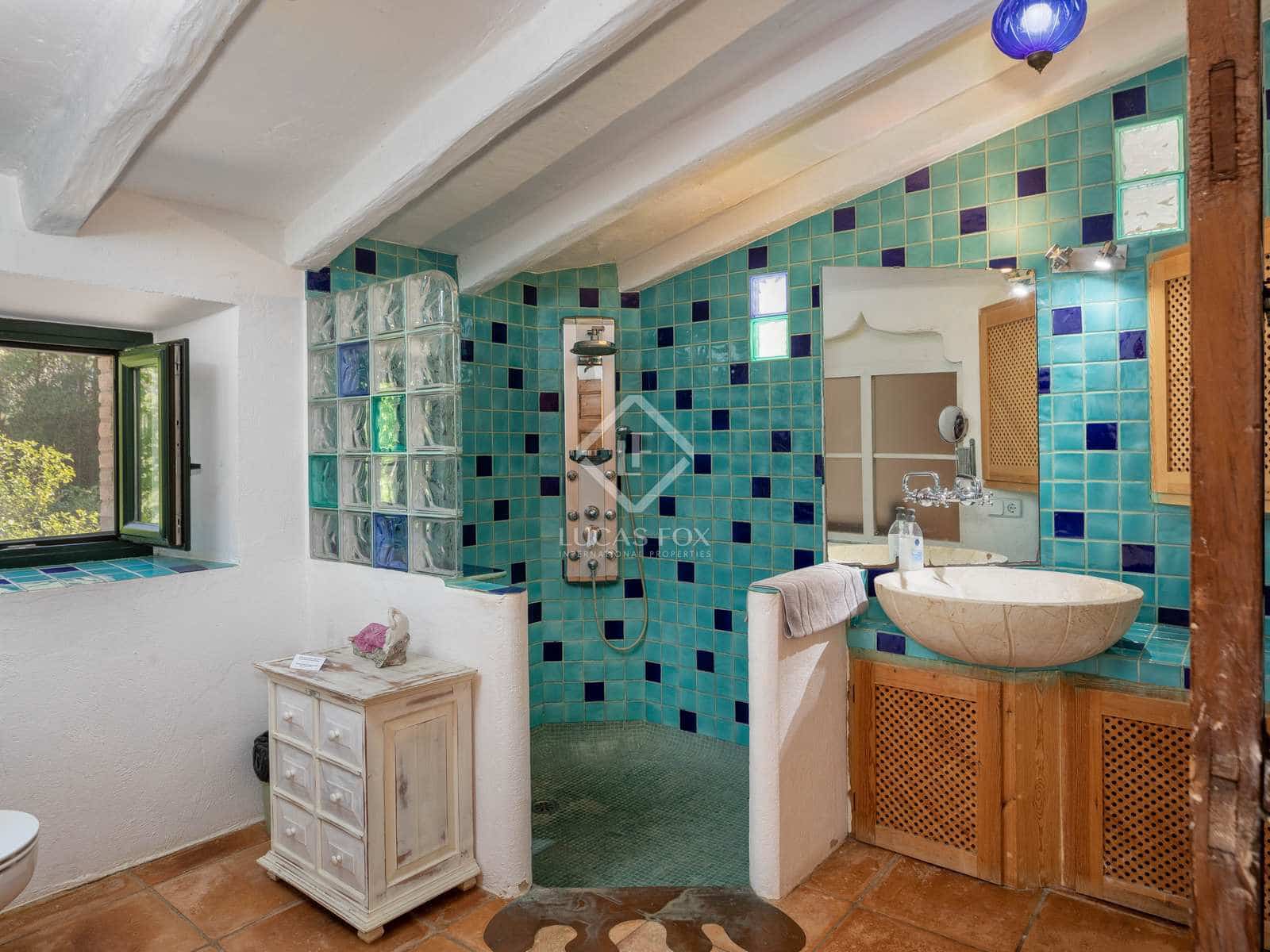 10 bedroom Finca/Country House for sale in Sant Marti Vell with pool garage - € 2,000,000 (Ref: 7418023)