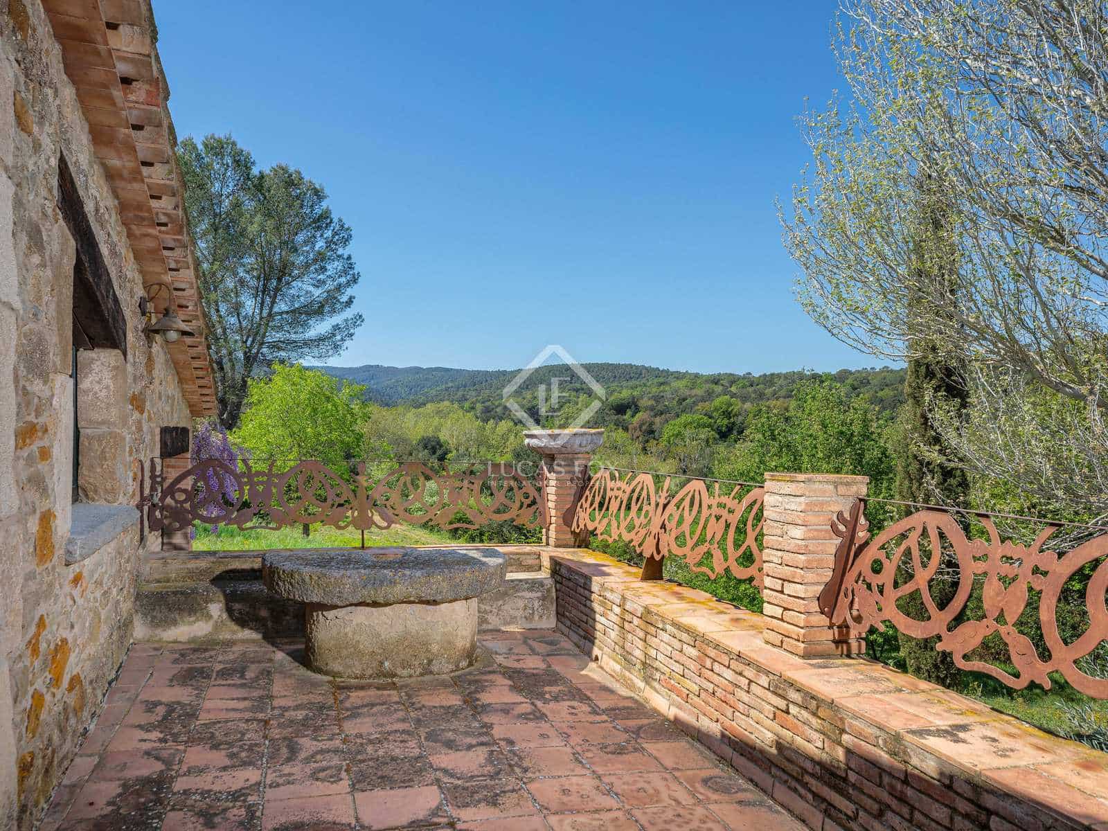 10 bedroom Finca/Country House for sale in Sant Marti Vell with pool garage - € 2,000,000 (Ref: 7418023)
