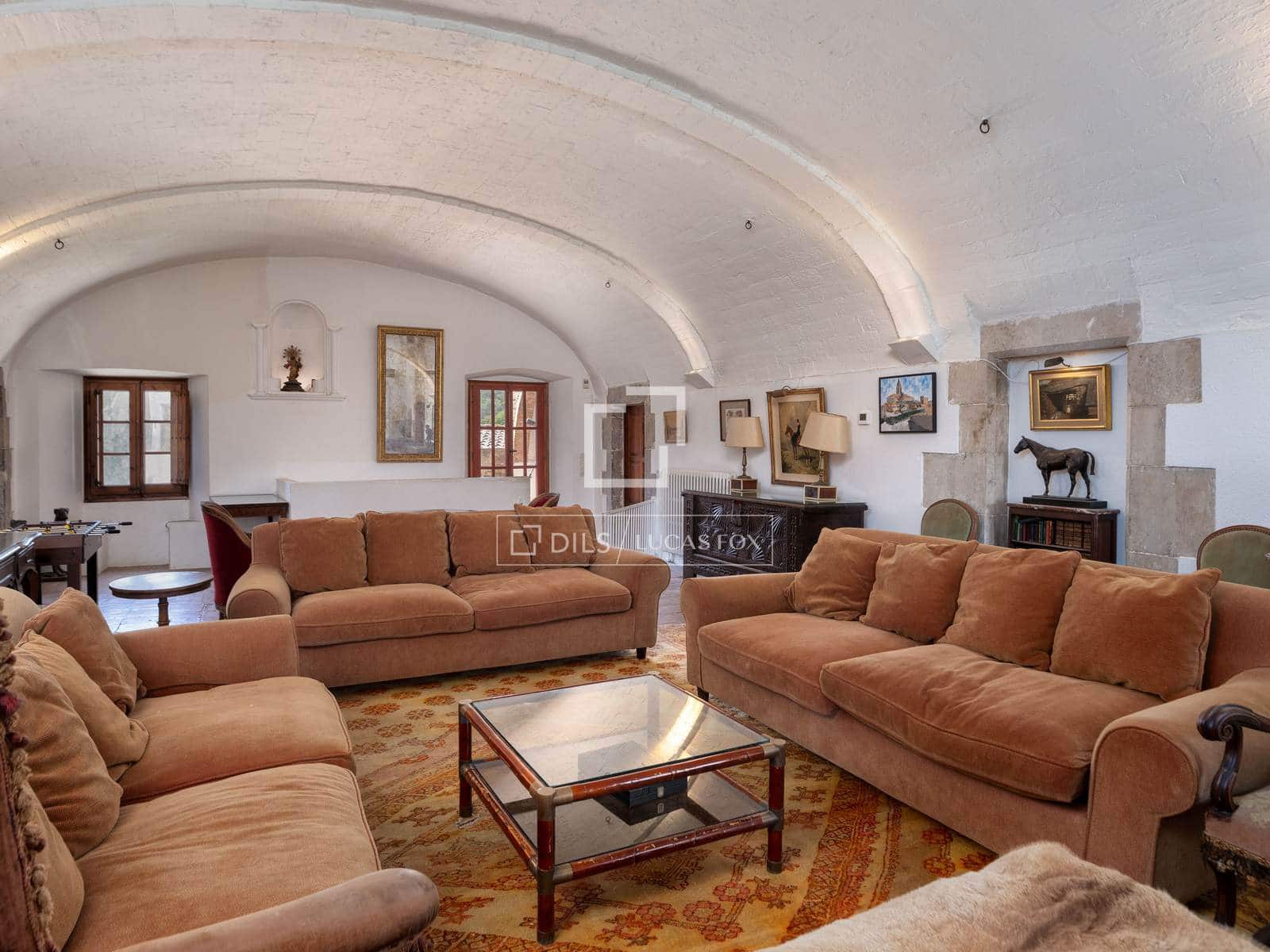 10 bedroom Finca/Country House for sale in Sant Marti Vell with pool garage - € 2,000,000 (Ref: 7418023)