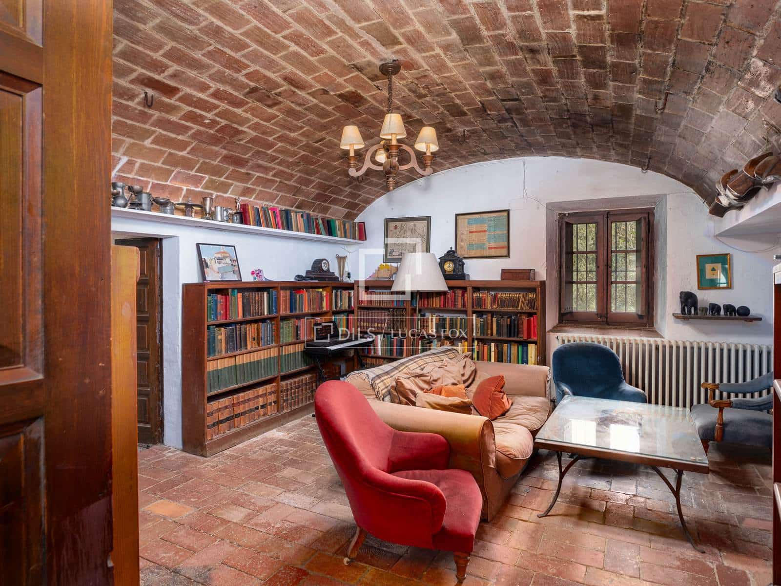 10 bedroom Finca/Country House for sale in Sant Marti Vell with pool garage - € 2,000,000 (Ref: 7418023)