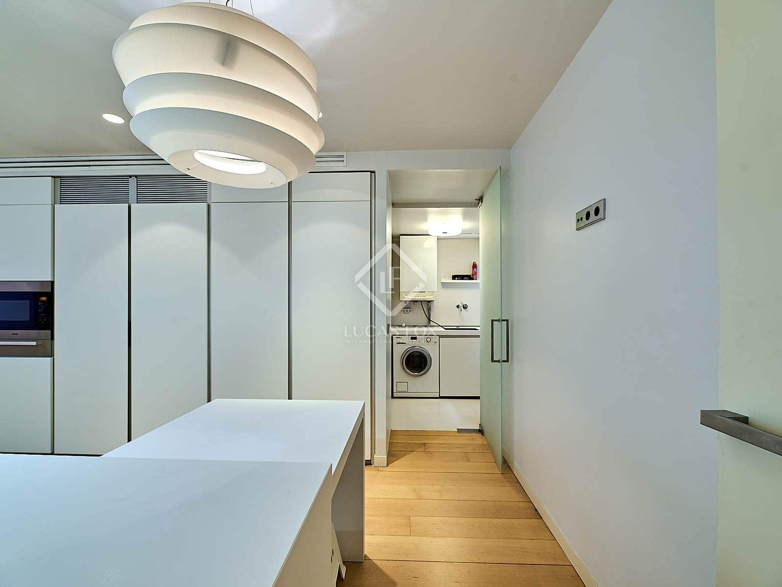 3 slaapkamer Appartement te huur in Valencia stad - € 3.000 (Ref: 7419754)