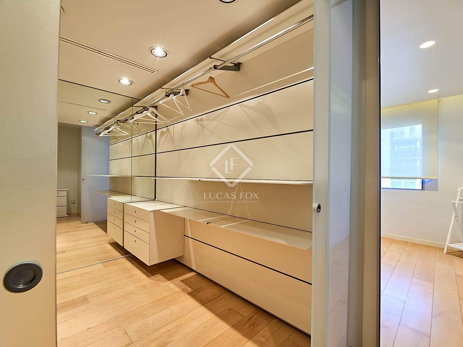 3 slaapkamer Appartement te huur in Valencia stad - € 3.000 (Ref: 7419754)