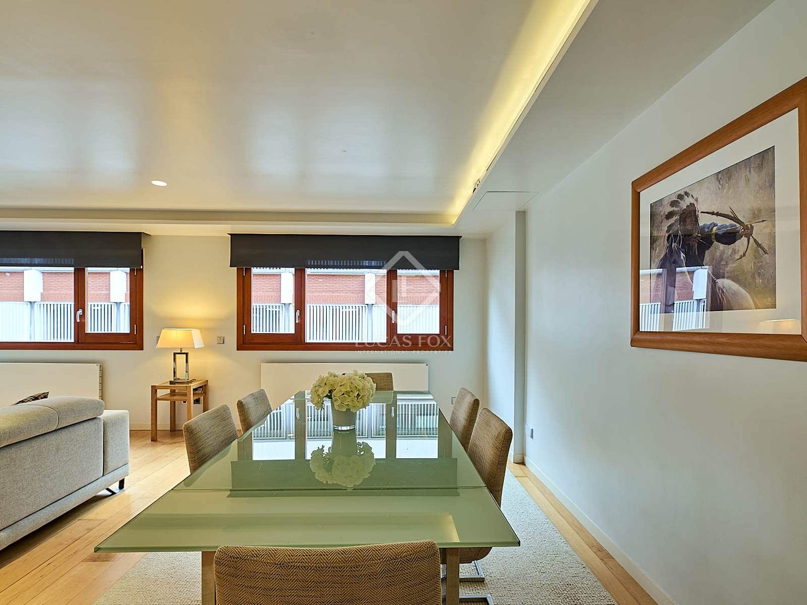 3 slaapkamer Appartement te huur in Valencia stad - € 3.000 (Ref: 7419754)