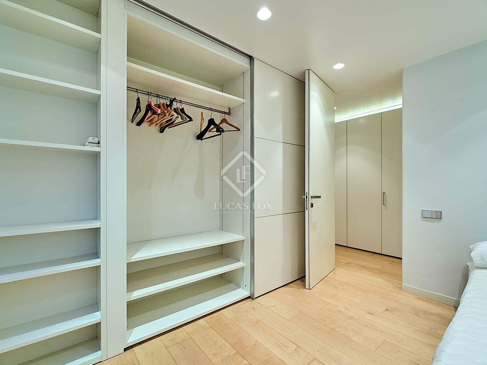 3 slaapkamer Appartement te huur in Valencia stad - € 3.000 (Ref: 7419754)