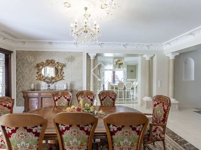 8 bedroom Villa for sale in Rocafort with pool garage - € 5,000,000 (Ref: 7422745)