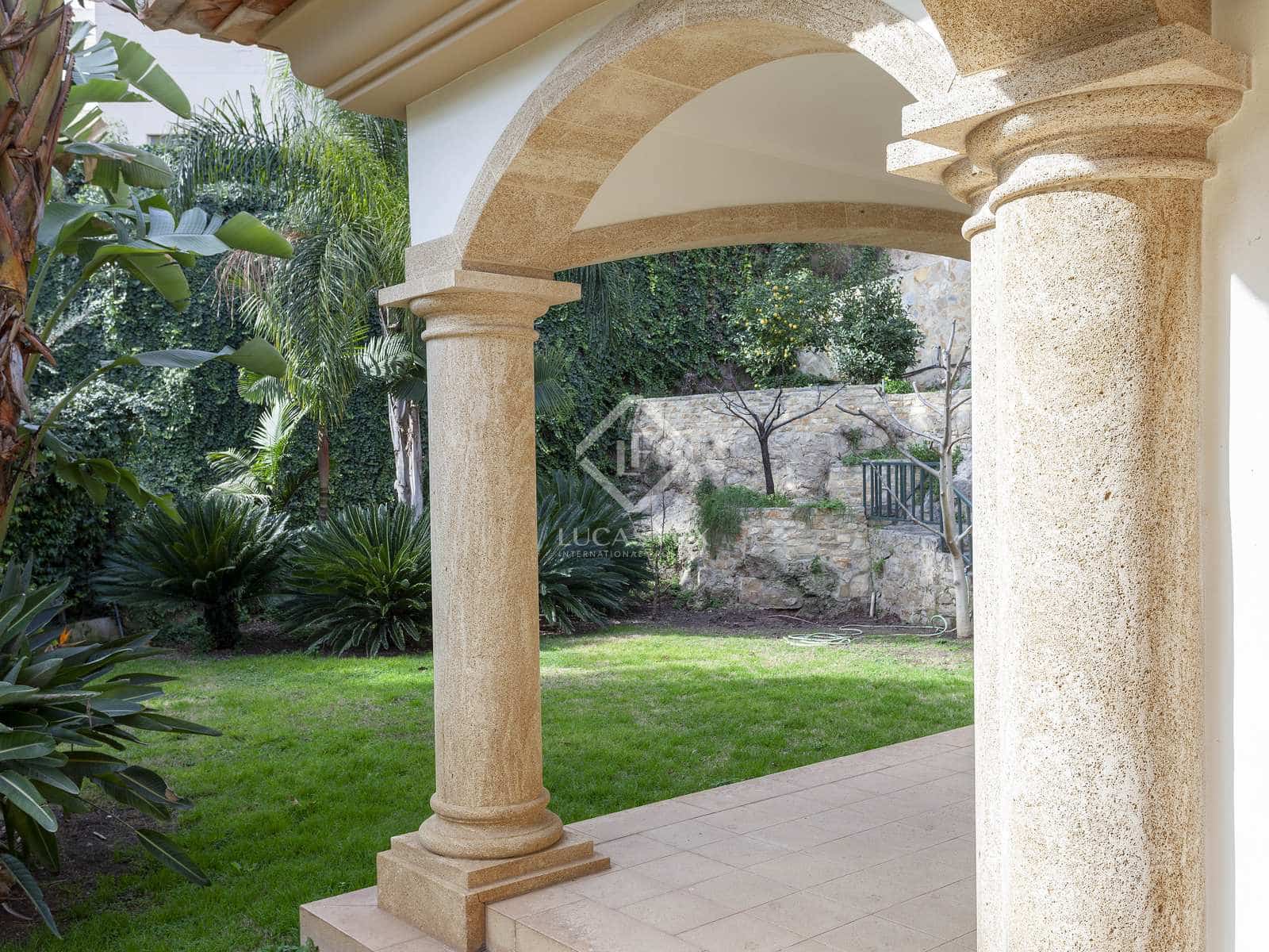 8 soveværelse Villa til salg i Rocafort med swimmingpool garage - € 5.000.000 (Ref: 7422745)