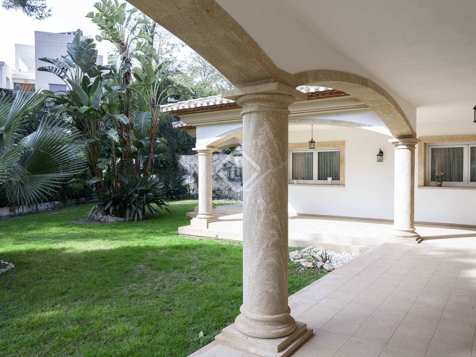 8 soveværelse Villa til salg i Rocafort med swimmingpool garage - € 5.000.000 (Ref: 7422745)