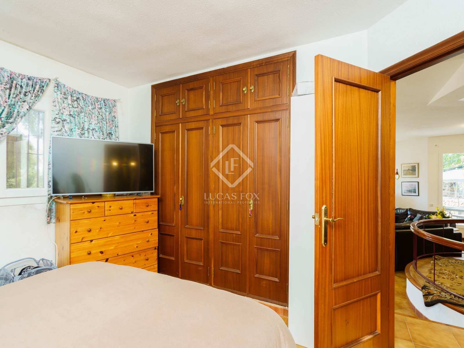 4 bedroom Villa for sale in Altea with pool garage - € 525,000 (Ref: 7426455)