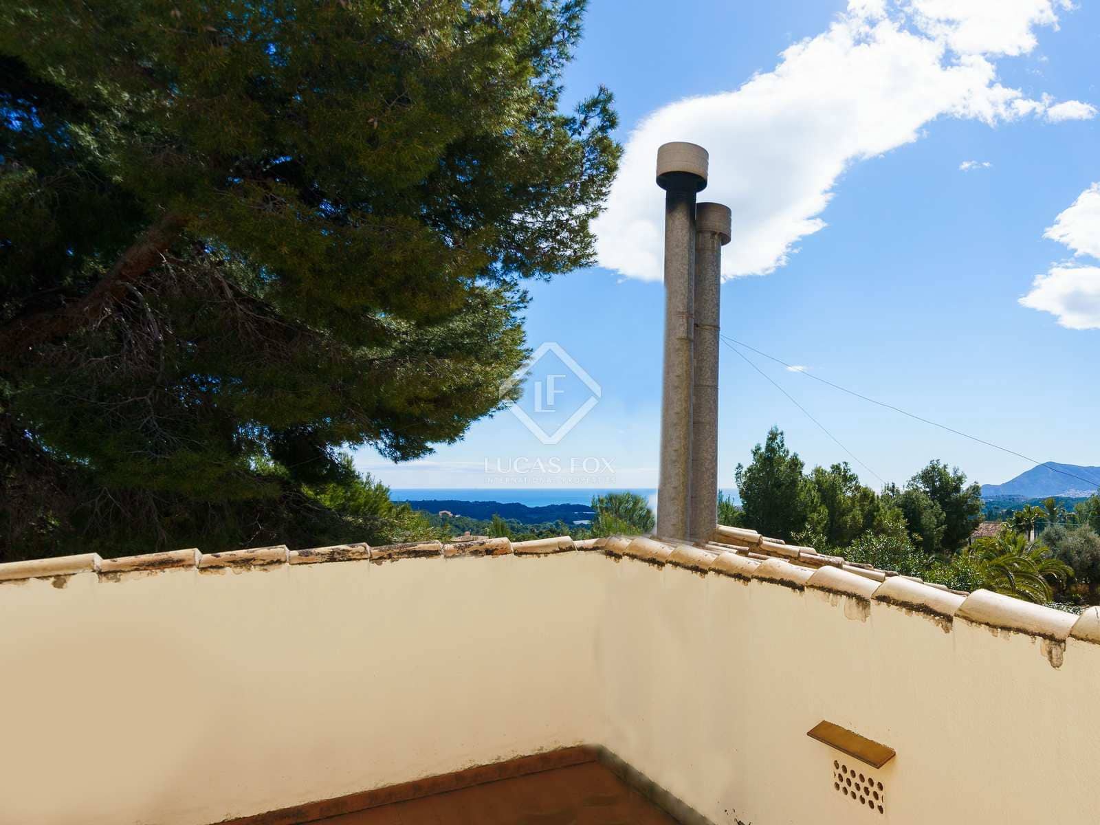 4 bedroom Villa for sale in Altea with pool garage - € 525,000 (Ref: 7426455)