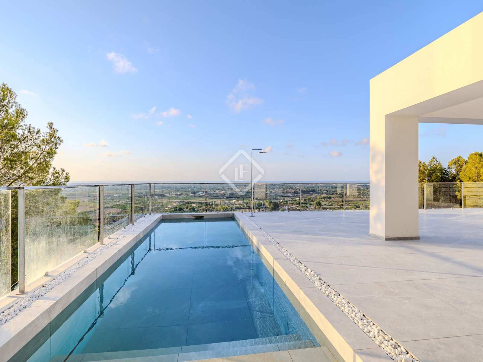 Chalet de 4 habitaciones en Dénia en venta con piscina garaje - 1.770.000 € (Ref: 7435138)