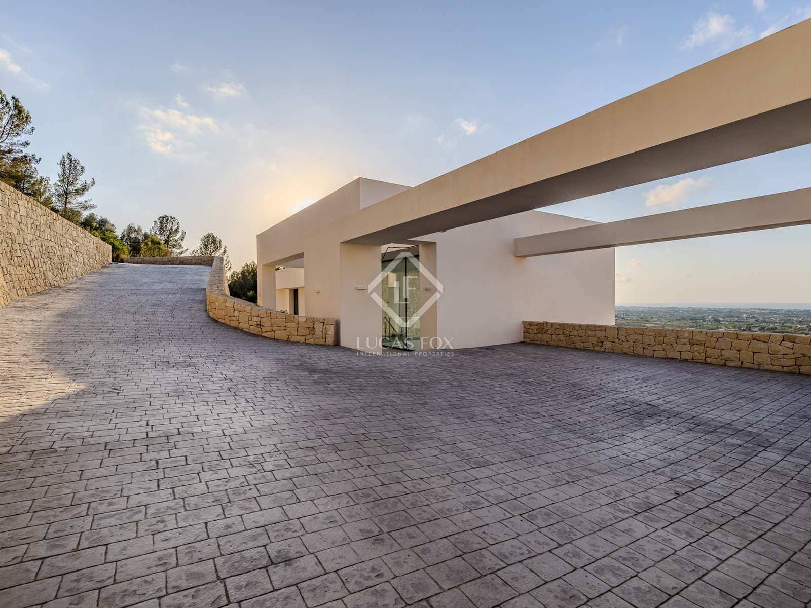 Chalet de 4 habitaciones en Dénia en venta con piscina garaje - 1.770.000 € (Ref: 7435138)