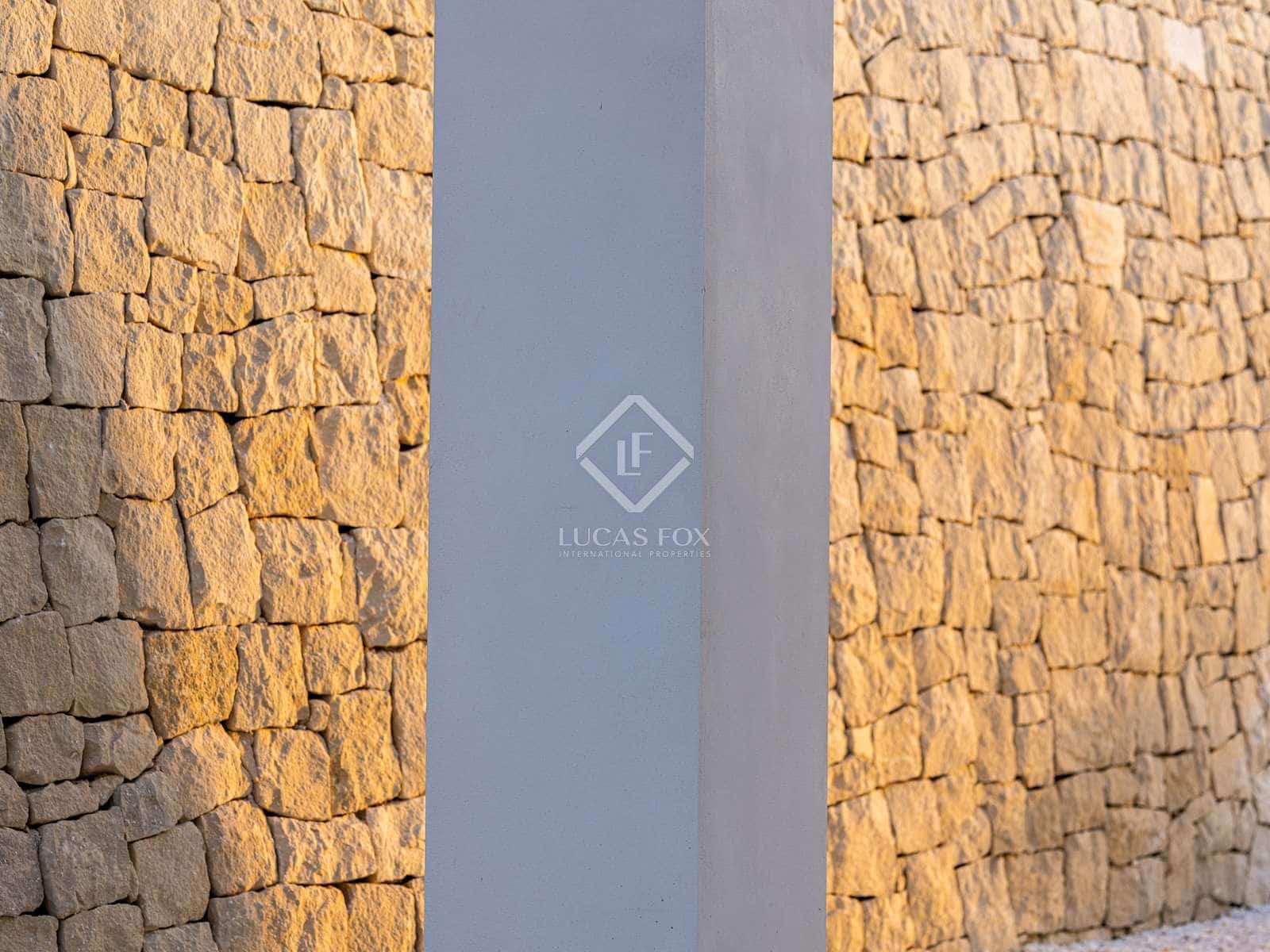 Chalet de 4 habitaciones en Dénia en venta con piscina garaje - 1.770.000 € (Ref: 7435138)