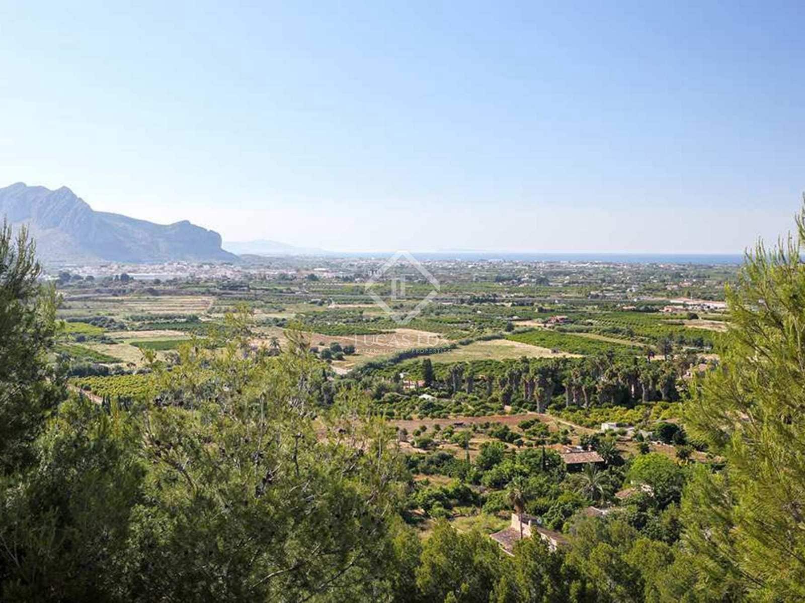 Chalet de 4 habitaciones en Dénia en venta con piscina garaje - 1.770.000 € (Ref: 7435138)