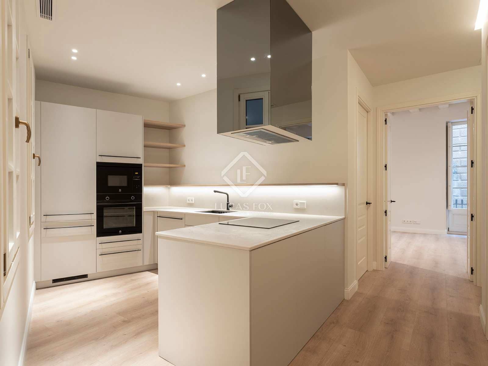 3 soveværelse Lejlighed til salg i Barcelona by - € 649.000 (Ref: 7437466)