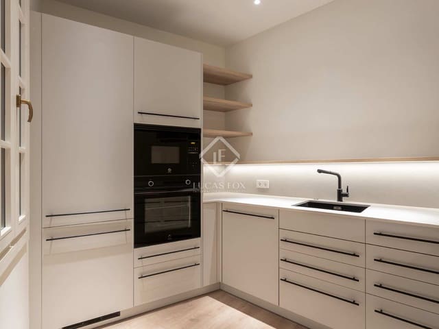 3 soveværelse Lejlighed til salg i Barcelona by - € 649.000 (Ref: 7437466)