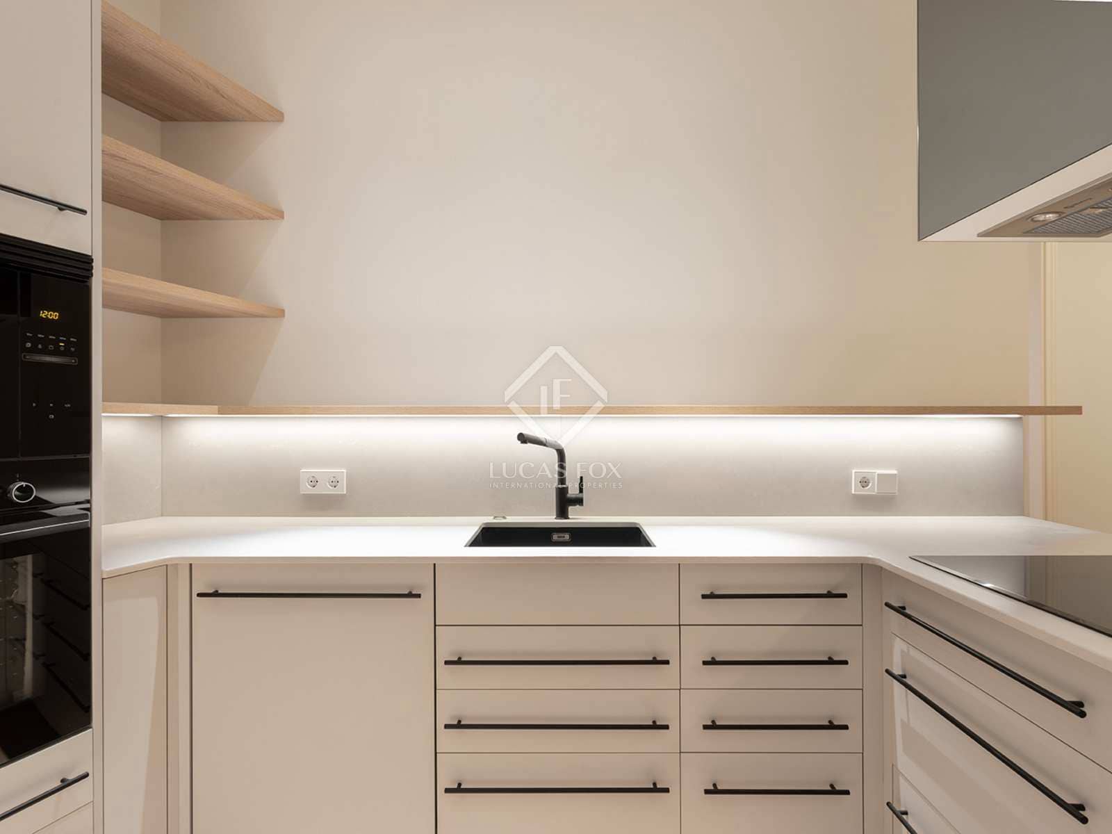 3 soveværelse Lejlighed til salg i Barcelona by - € 649.000 (Ref: 7437466)