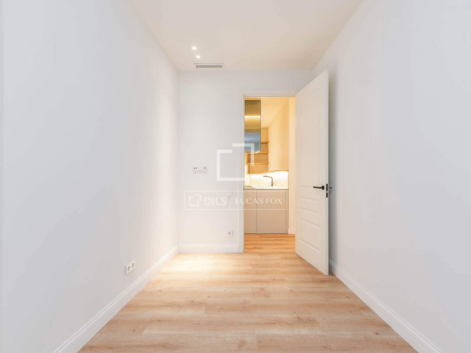 3 soveværelse Lejlighed til salg i Barcelona by - € 649.000 (Ref: 7437466)