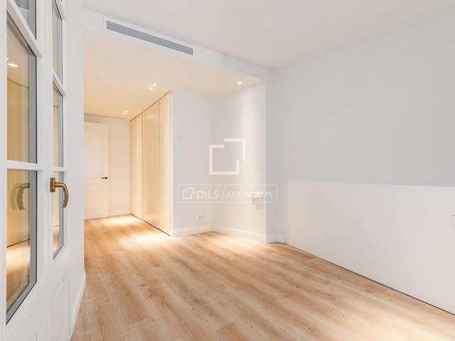 3 quarto Apartamento para venda em Barcelona cidade - 649 000 € (Ref: 7437466)