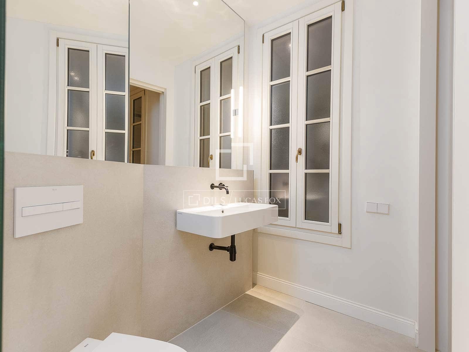 3 soveværelse Lejlighed til salg i Barcelona by - € 649.000 (Ref: 7437466)