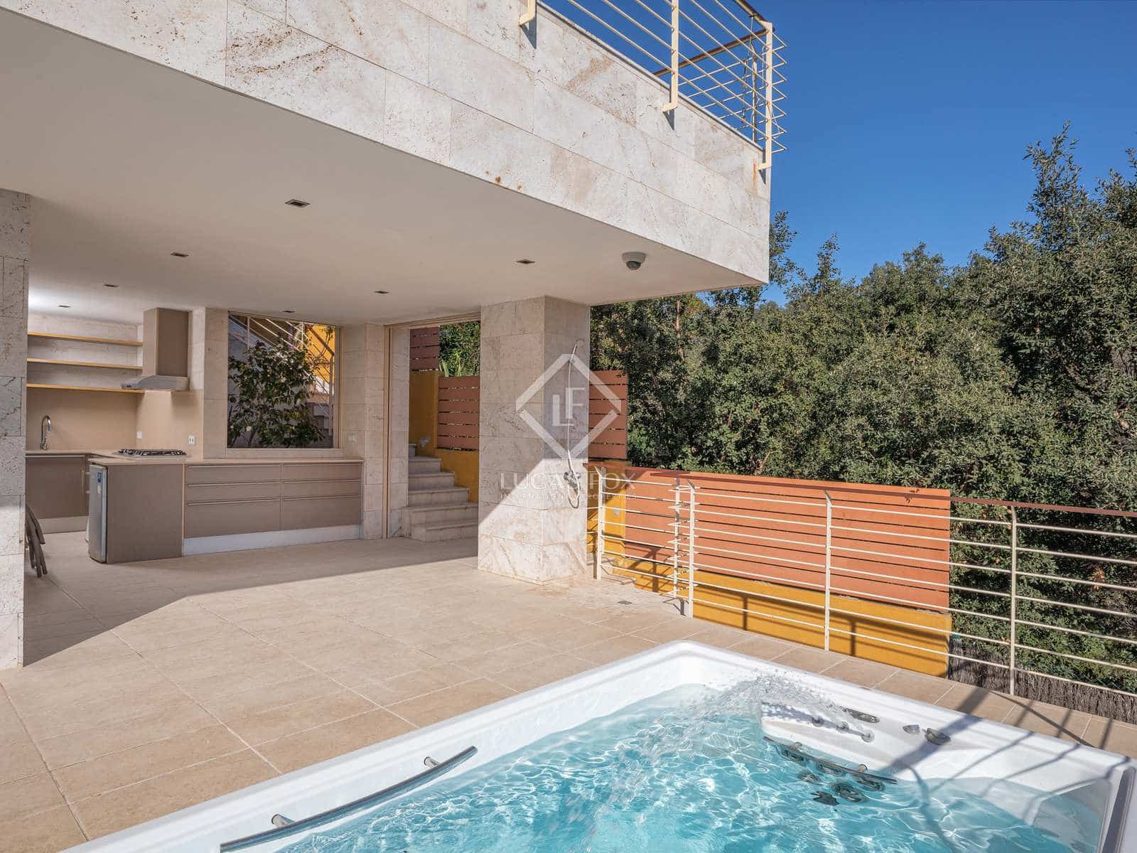 5 bedroom Villa for sale in Tossa de Mar with pool garage - € 1,300,000 (Ref: 7440895)