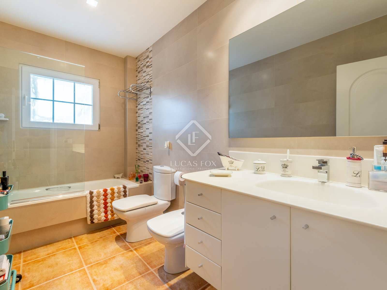5 bedroom Villa for sale in Elche / Elx with pool garage - € 1,000,000 (Ref: 7444569)